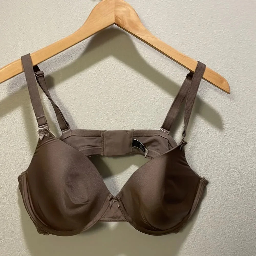 Felina woman’s brown underwire bra